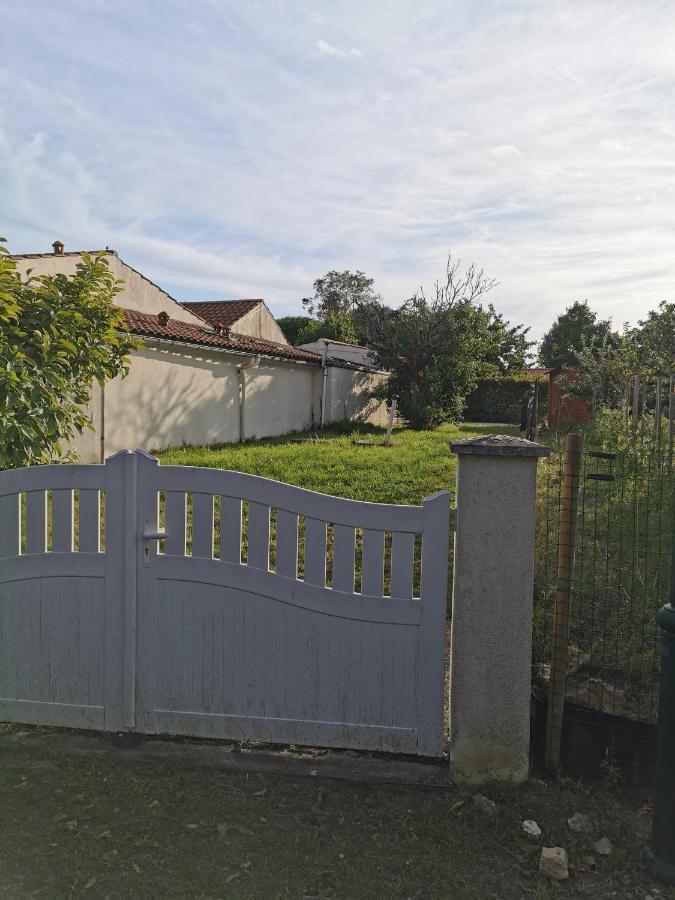 Comme A La Maison La Jonchere Exterior photo